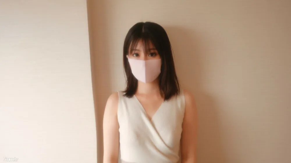 FC2-PPV-2217618 哭！ !!眼泪。 《真正的业余》的《真正的眼泪》 涉外化妆品销售员，《眼泪Porori》Lori 美丽的业余美女在S○X期间开始哭泣，即使哭了也会在美女内部射精“个人拍摄”原创第170人