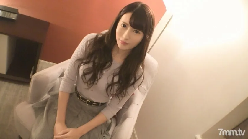 SIRO-3998 【第一枪】【美女接待员】【调皮姐姐】公司的麦当娜接待员把白天整洁的脸藏起来，用硬鸡巴发疯。 【第一枪】网络AV应用→AV体验拍摄1123
