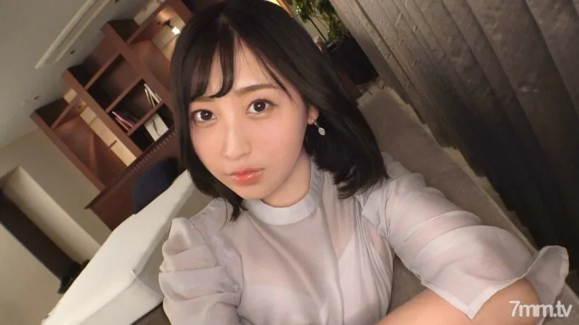 SIRO-4834 [第一枪] [漂亮的气氛] [隐藏的色情潜力] 发现一个整洁干净的服装店员。当大公鸡刺入湿热到手指肿胀的裂缝时，房间里回荡著淫荡的叫声..网上AV应用→AV体验拍摄1781