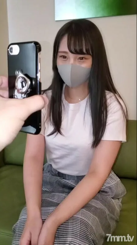 FC2-PPV-2306600 （2部作品共77分钟） 最多14 2980 [No]厚脸皮的黑发美少女。我把它带到公共厕所并强行与多人一起犯下，这是未经授权的。 3P 视频分发作为一项特权。