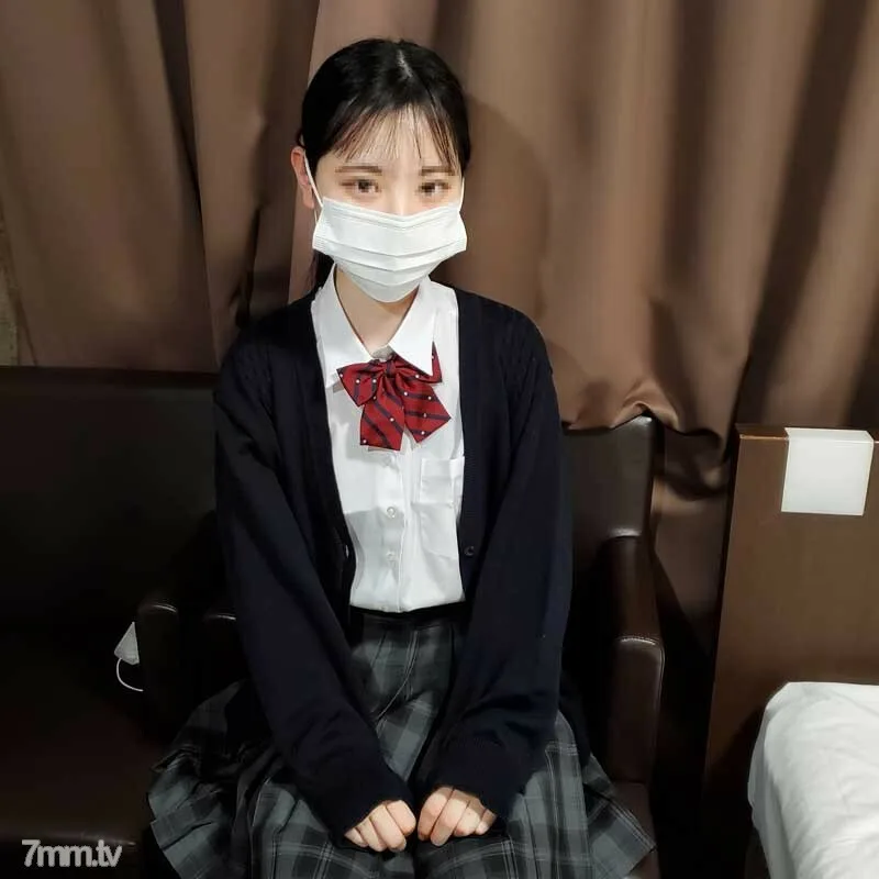 FC2-PPV-2345919 直到明天！ 【#9】今年18岁活跃。给娃娃一样的女孩做一个穿便服和制服的孩子♡单恋♡