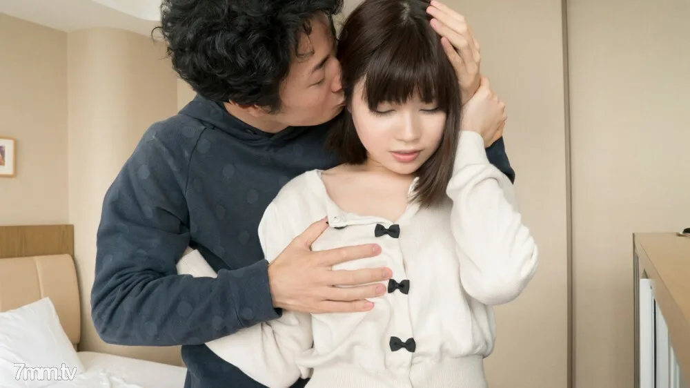 372-YURINA-01 我兴奋得浑身是汗。舔与朋友 SEX / Yurina