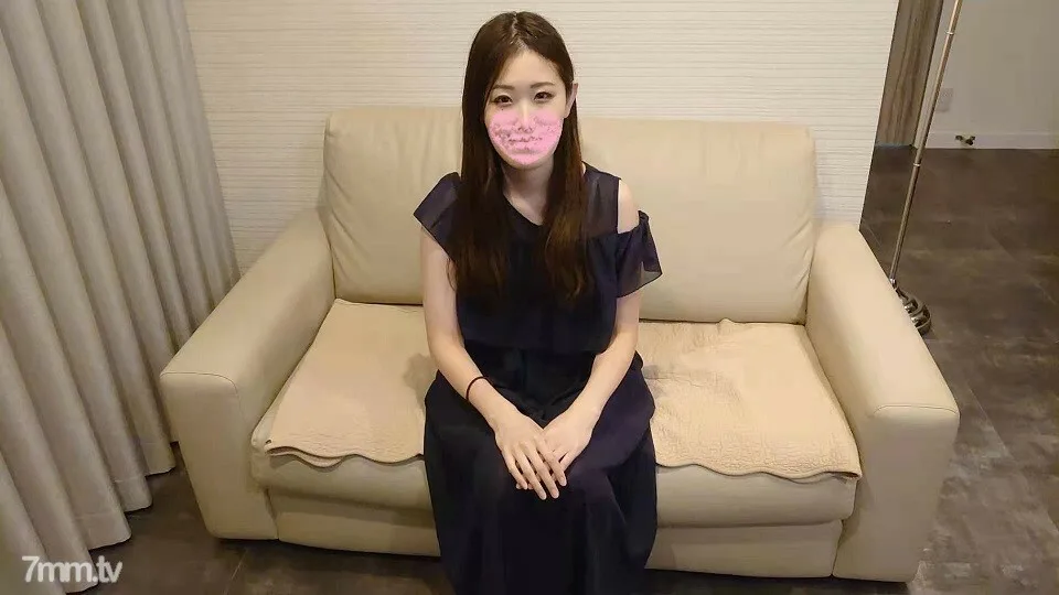 FC2-PPV-2358369 让接待员赤身裸体！观看盒装女孩（也许）的所有疯狂外观！ !! !!